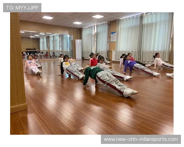 体操俱乐部与舞蹈学校联合培养表现力课程，艺术体操社团介绍