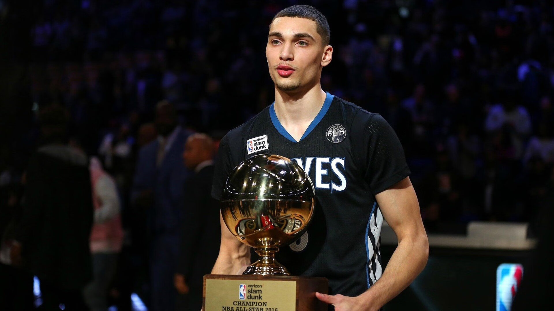 米兰体育官网下载-乔治·巴尔：全黑队的“防守型中场”，出色的拦截和传球能力让他成为球队中场支柱